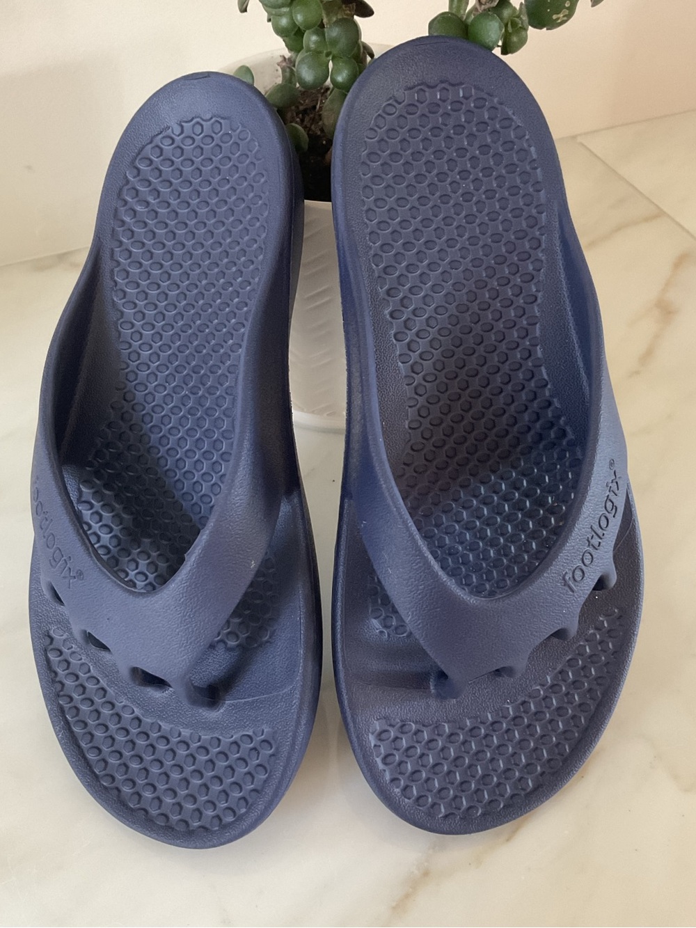 Footlogix ** Navy Blue Toe-Loop Slide Sandal